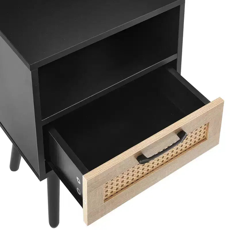 Tavolino da salotto con cassetto in rattan e gambe in legno massello, Nero