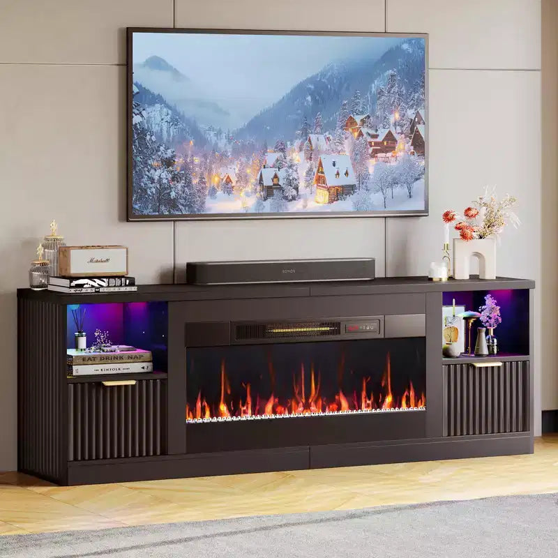 Mobile TV per caminetto scanalato lucido da 70" con caminetto elettrico da 36" e illuminazione a LED