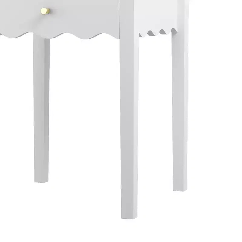 Comodino Bianco con Cassetto Ondulato e Grembiule – 15.7"L x 15.7"P x 16.69"A, MDF, 1 Cassetto