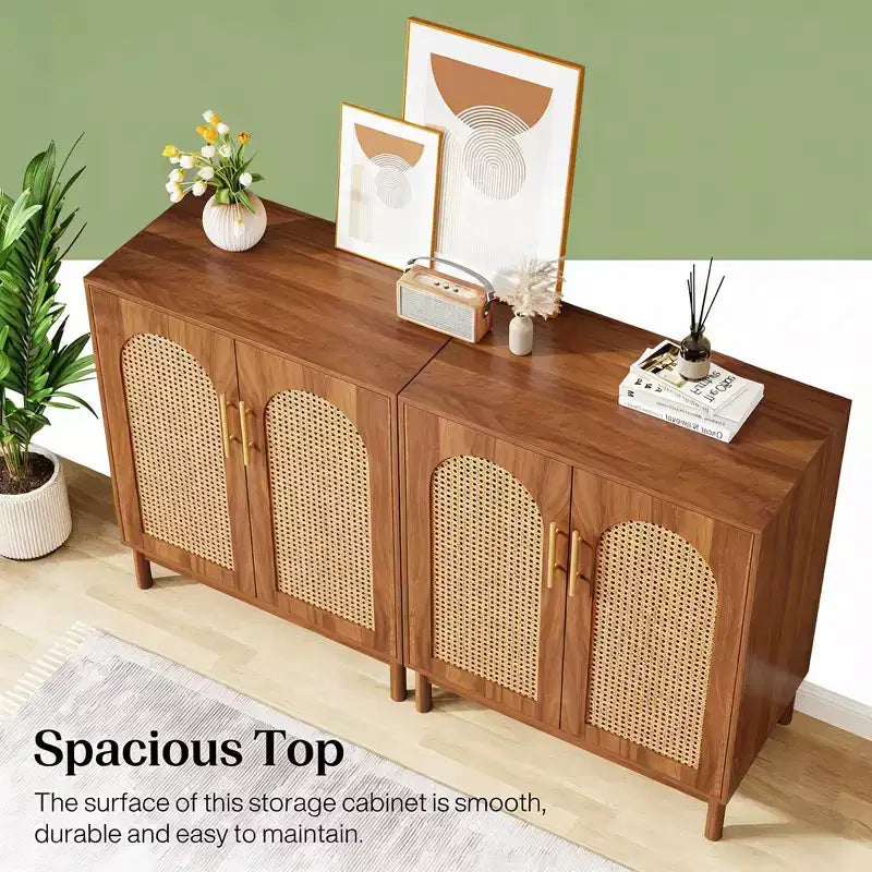 Madia Buffet Moderna in Rattan – 150 cm L x 35 cm P x 90 cm A, 4 Ante, 2 Ripiani, MDF e Gambe in Legno Massello